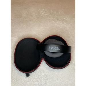 Used Beats Studio2 Wireless Headphones